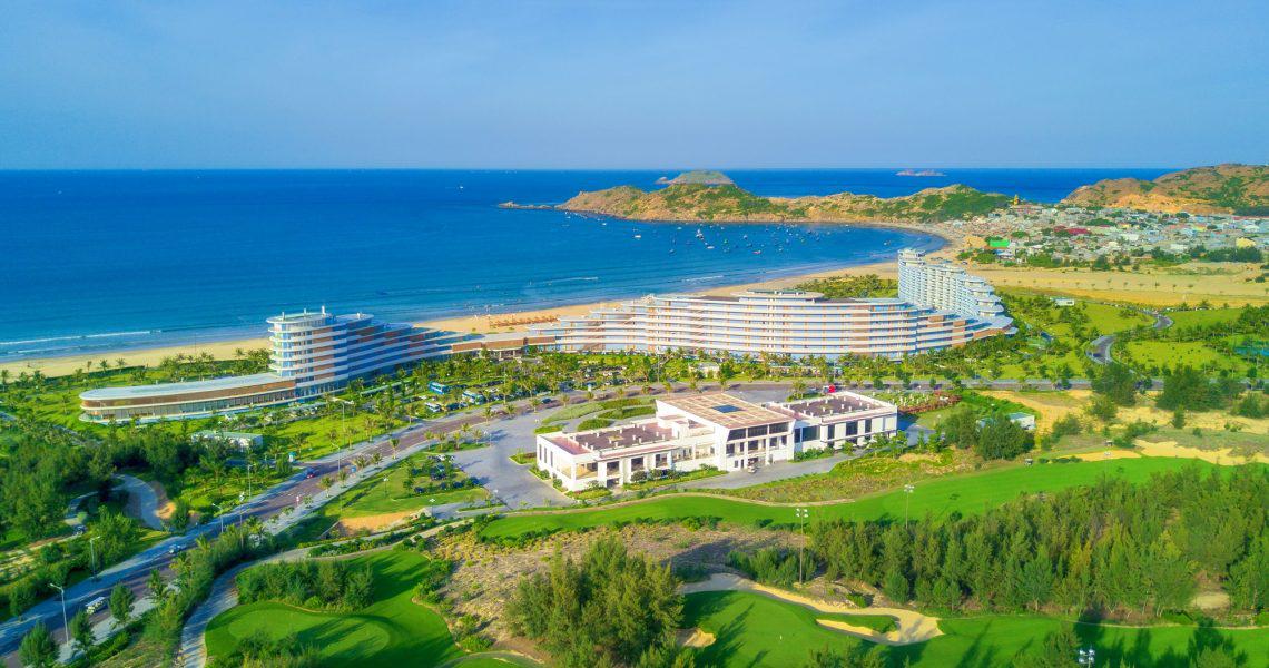 Combo khuyến mãi Chơi Golf Không Giới Hạn + 2 Đêm FLC Quy Nhơn 5* + Miễn Phí Vé Máy Bay chỉ 3,6 triệu